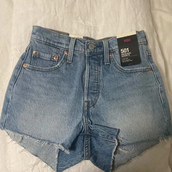 NWT Levi's 501 Denim Shorts